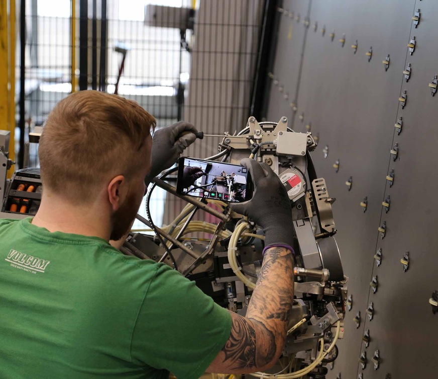 Another&nbsp;example&nbsp;how&nbsp;the&nbsp;man&nbsp;on&nbsp;the&nbsp;machine&nbsp;can&nbsp;detect&nbsp;and&nbsp;solve the problem