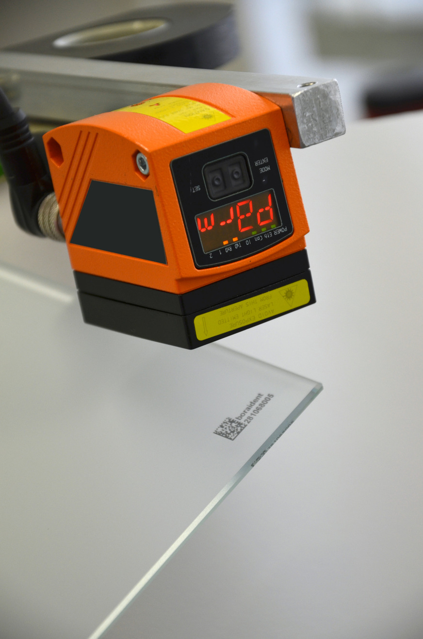 The laser markings can be automatically read at any facility unit. Based on stored data, the on-going processes can be controlled and optimised.