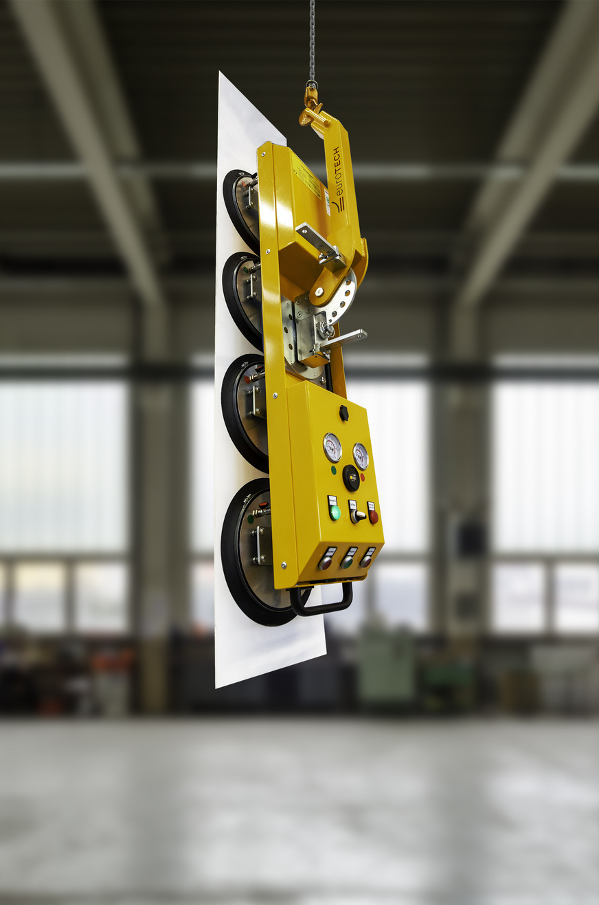 In addition to glass, the lifting device is capable of lifting and moving flat loads made up of materials such as wood, metal, stone or plastic.