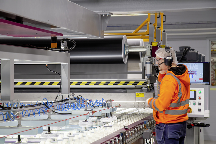 Two sorting systems in the workshop of Lumon feed the highly automated glass cutting lines. These sorting systems offer the advantage that glass is stored in a manner that is optimised for wasting as little material as possible.