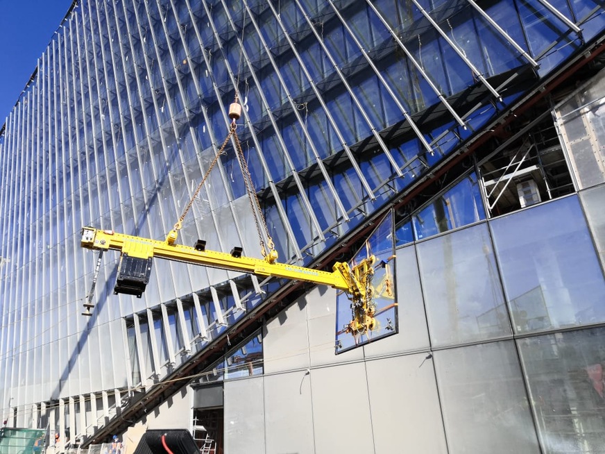 Installation of the up to 1.8 tonne windows using Heavydrive the vacuum systems and counter beams.