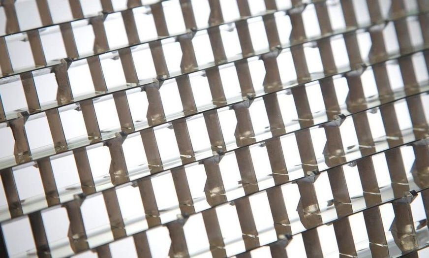 Okasolar 3D prevents direct sunlight from entering at any time of the day or year.