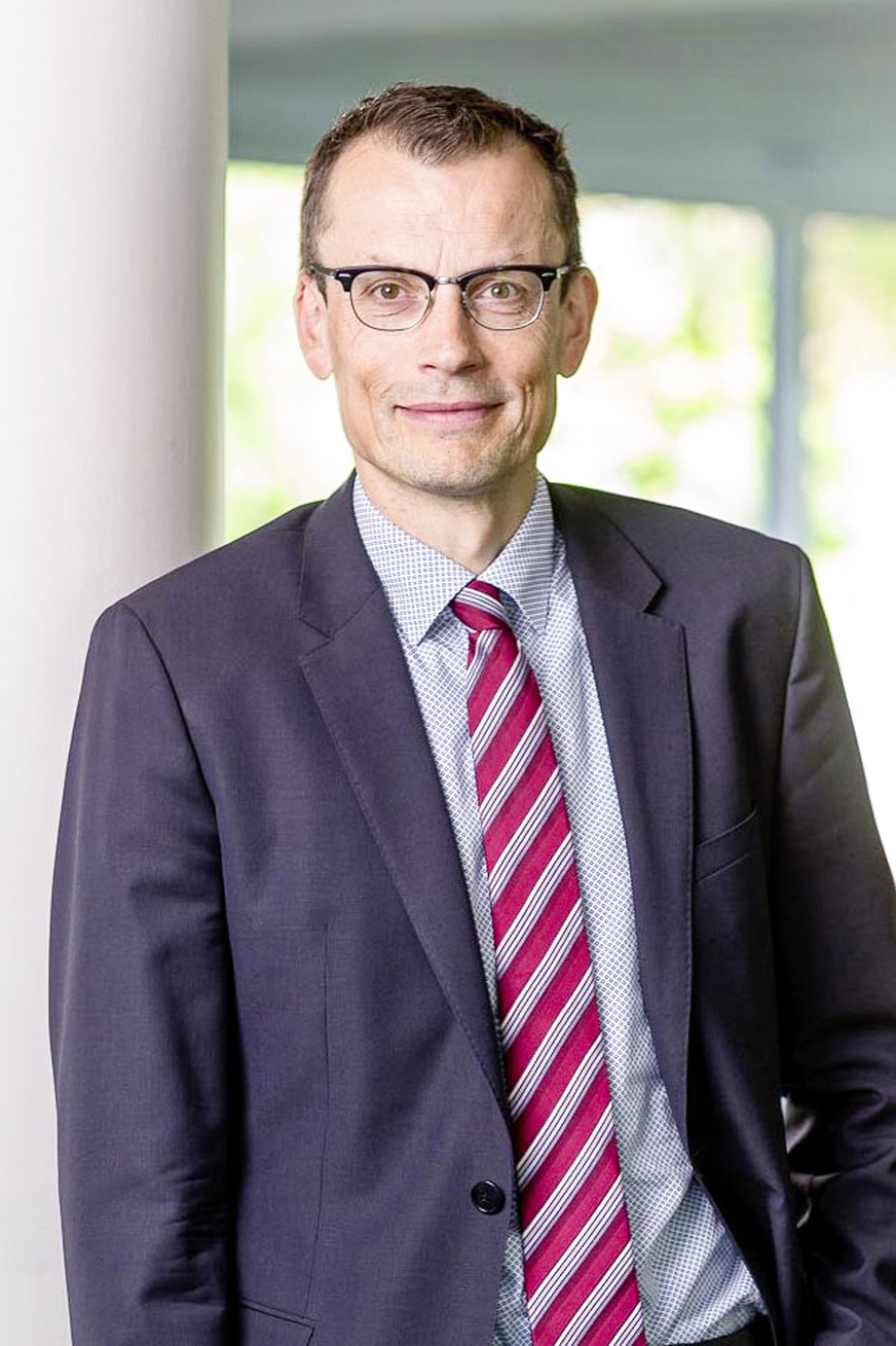 Managing Director Ralf Kern is the spokesman for the management board and is primarily responsible for the company's product strategy and technology.