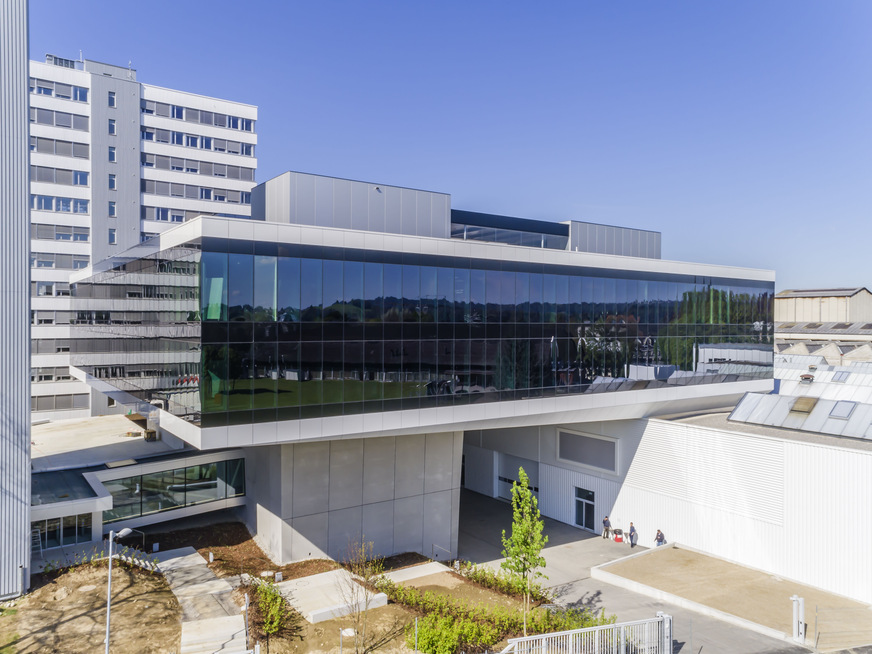 SageGlass Vario can be designed with double glazing or triple glazing.