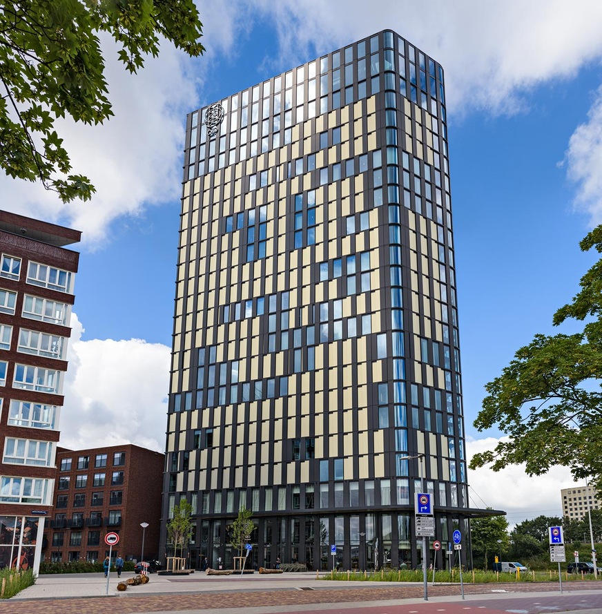 Hueck Trigon FS 040 in the Netherlands: Thanks to the use of Hueck's facade, the QO Hotel in Amsterdam was successfully awarded LEED Platinum certification.