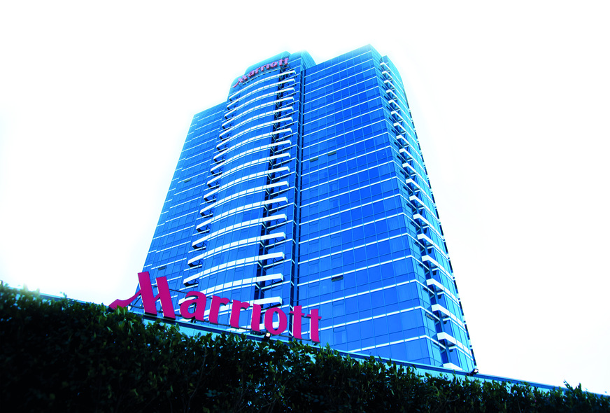 In the Marriott Hotel, insulating glass units with the warm edge system Ködispace 4SG as well as the Structural GLazing silicone Ködiglaze S are in use.