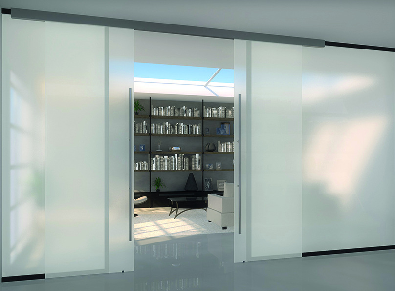 Due to the possibility of switching the glass and doors of this partition from opaque to transparent, the rooms appear to flow into each other. In addition, colour variations are also possible: Schwan Glas offers a choice of coloured glass or a variant with grey LC film.