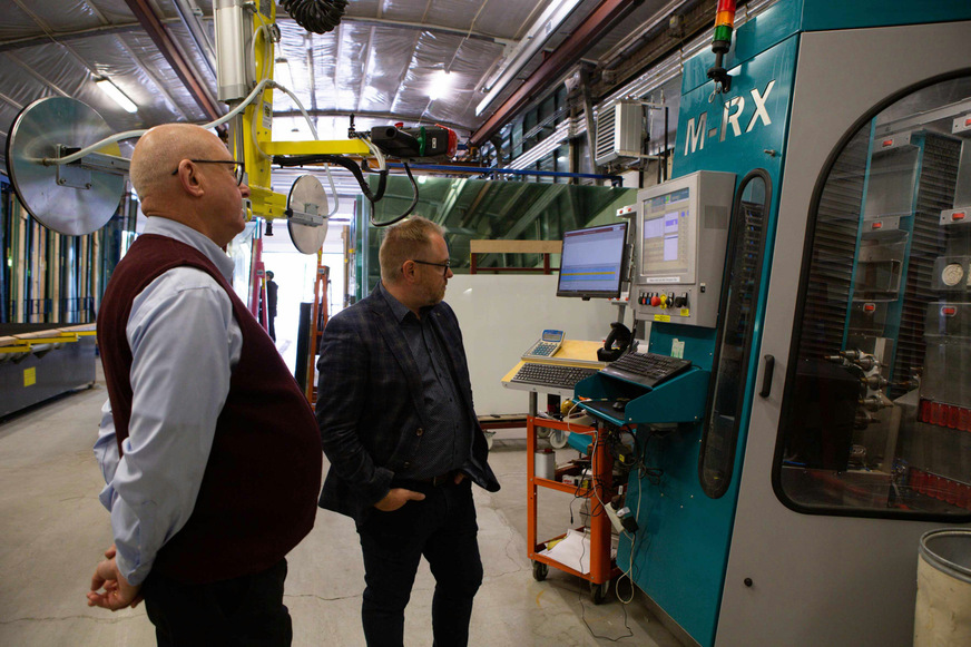 Happy with what they are seeing: Guðmundur Grímsson (left), former owner of Íspan and Einar Þór Harðarson, current owner of the company.