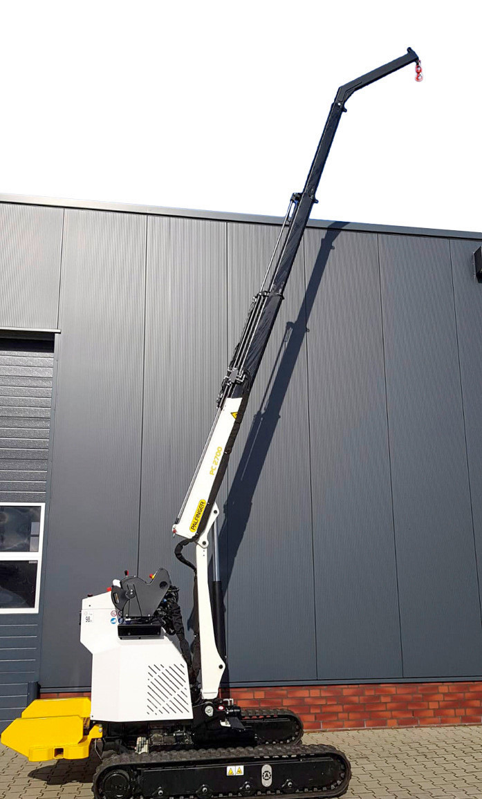 The TGT HighCrane 1000 allows a working height of 19 metres.