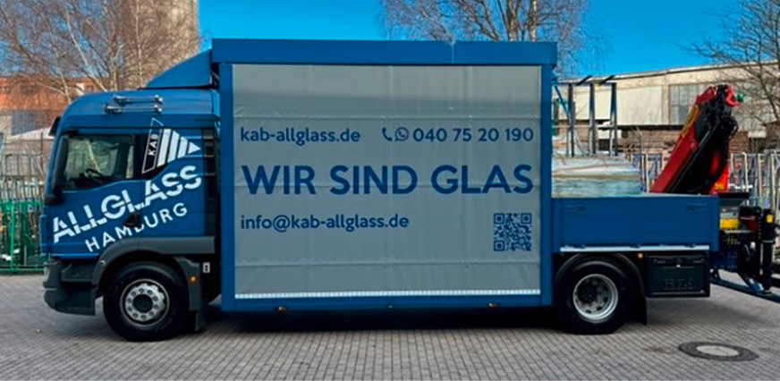 The glasses are delivered by the company's own fleet of trucks: If it has to be fast, an ESG is manufactured and delivered in 24 hours.