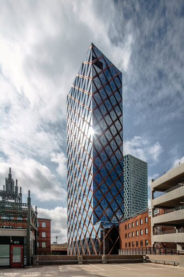 Stopray Vision 62/33 glass from AGC Interpane is installed in the facade of the