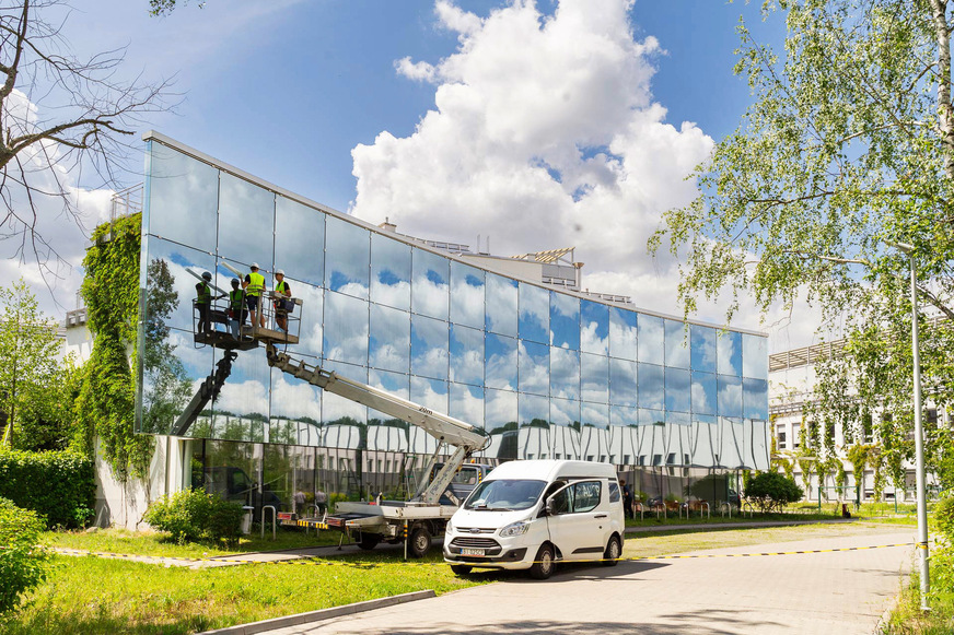 Test sample of BirdShades for a field study.