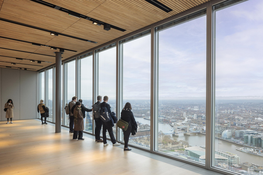 “The Lookout” with spectacular views over London. The basic glass used here was low-iron Clearvision from the AGC Group.