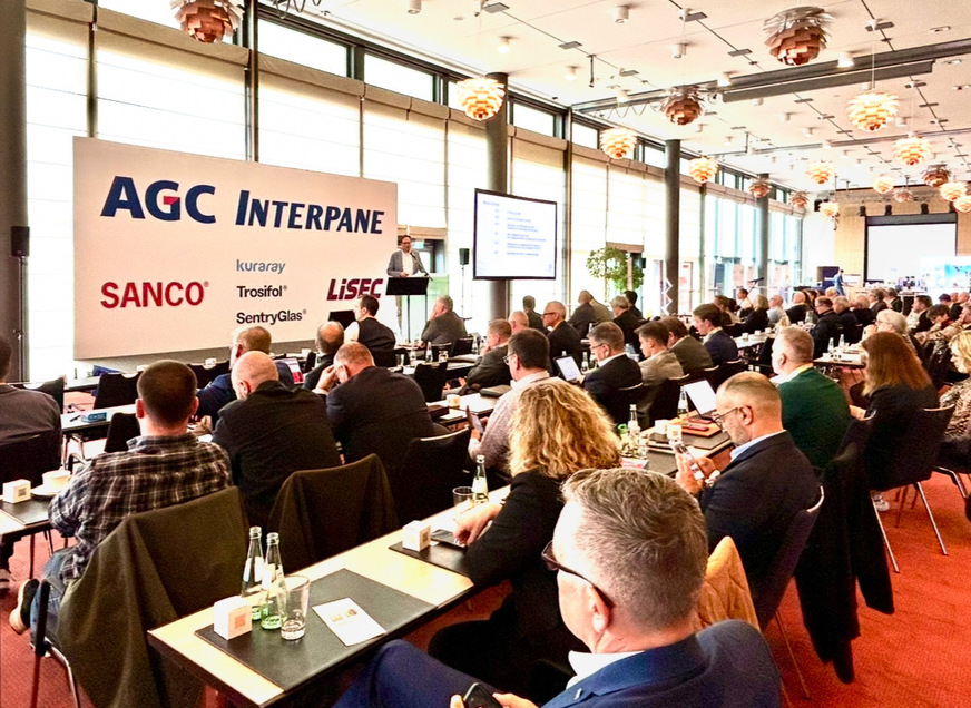 Full house in Dresden.