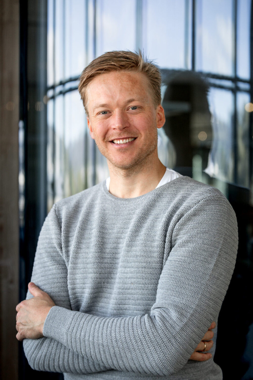 Georg Katzlinger-Söllradl is the co-founder and CEO of Lumeso. The AI application saves valuable time for glass production and processing in order data capture.