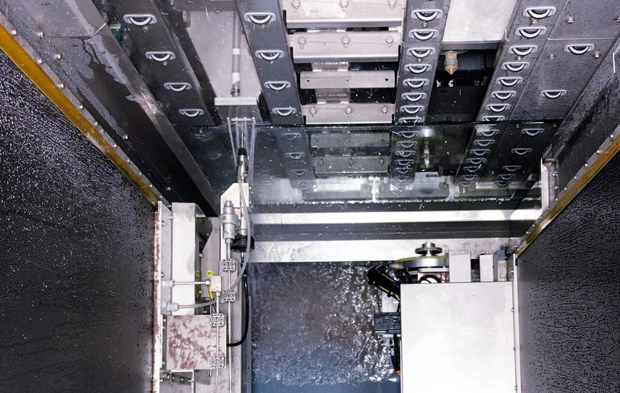 The water jet in daily use: precise drilling, radii and custom-fit cut-outs for a wide range of applications.