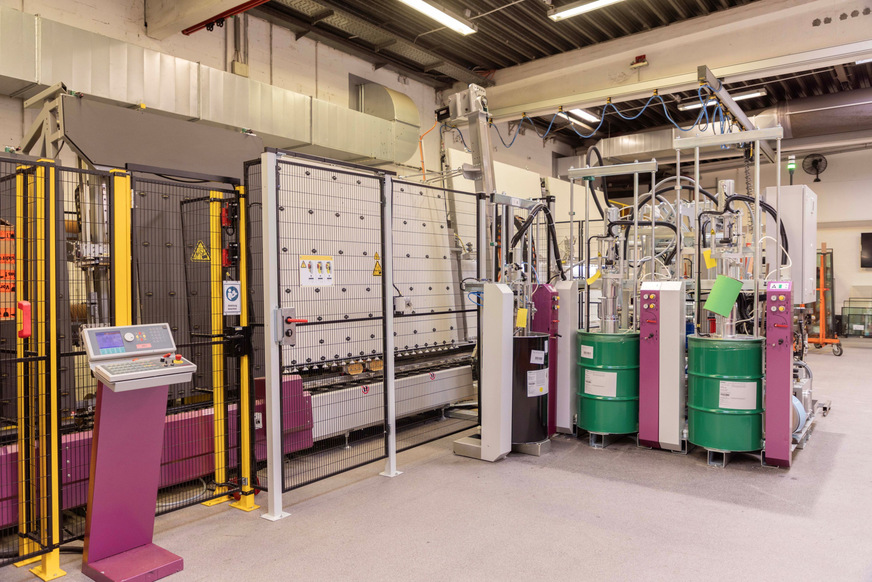 A view of the edge sealing unit.