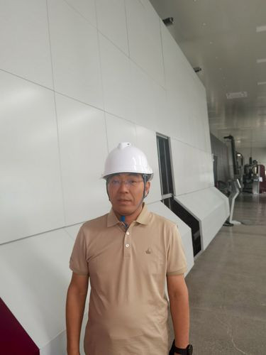 Song Xunwu, General Manager der Chongzheng Shengda Glass Co., Ltd.