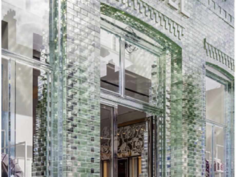Delo Adhesives: - Glass bricks make facade of Chanel Store in Amsterdam  unique - GW News