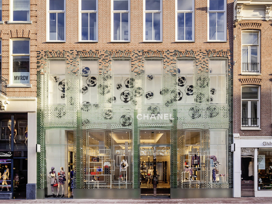 Chanel flagship store Glass bricks are the better choice GW News