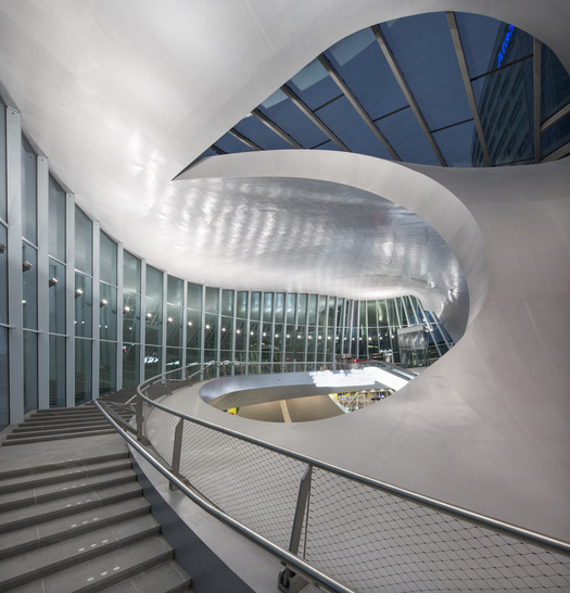 The new reception building is characterised by concrete and glass. Not only the facade is glazed – glass has also been fitted in large parts of the roof. The glass facade required for this ambitious design can only be constructed with steel profiles. - © Frank Hanswijk, Rotterdam/NL / Jansen AG, Oberriet
