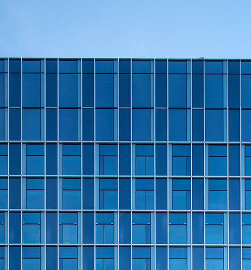 Glas Trösch façade glass Silverstar Combi Neutral 51/26 in now used in the redeveloped office towers 2Amsterdam.