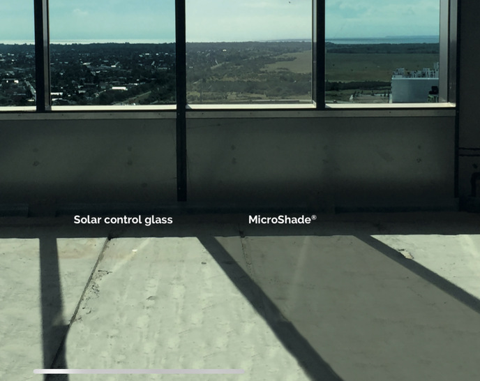 The new MicroShade Film has a passive microstructure that is applied to a thin foil. This is then bonded to a (carrier) glass. The incoming solar rays are blocked both by the glazing and the microstructure. - © MicroShade
