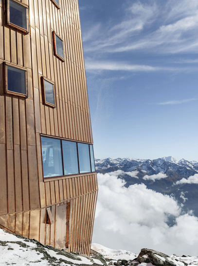 To allow water and snow to run off easily, the VELUX windows protrude slightly above the facade. - © Velux / Stifter + Bachmann / Oliver Jaist
