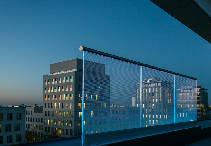 The combination of laser-processed glass, LED technology and high-quality hardware components make Semco B-Lux and G-Lux spectacular highlights.