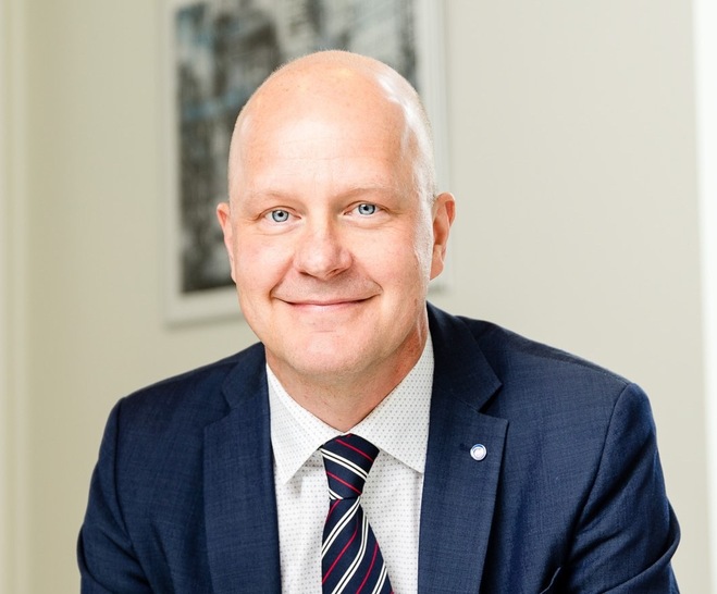 Lars Petersson will join Velux as CEO on 1 November 2022. He succeeds David Briggs, who is retiring.