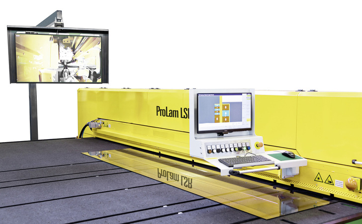 The ProLam LSR is equipped with laser diode heating technology as standard and thus increases productivity by 20 % and more, measured in terms of throughput, according to the developers. - © Hegla
