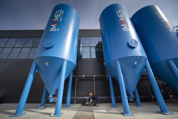 The DTP System is able to purify grinding water, even while ensuring a great saving of electricity.