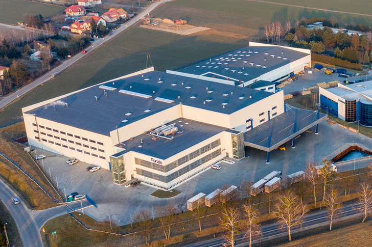 At its headquarters in Płock, northwest of Warsaw, Ponzio Polska develops and manufactures aluminium systems for various applications in the construction industry. - © Laumann Group

