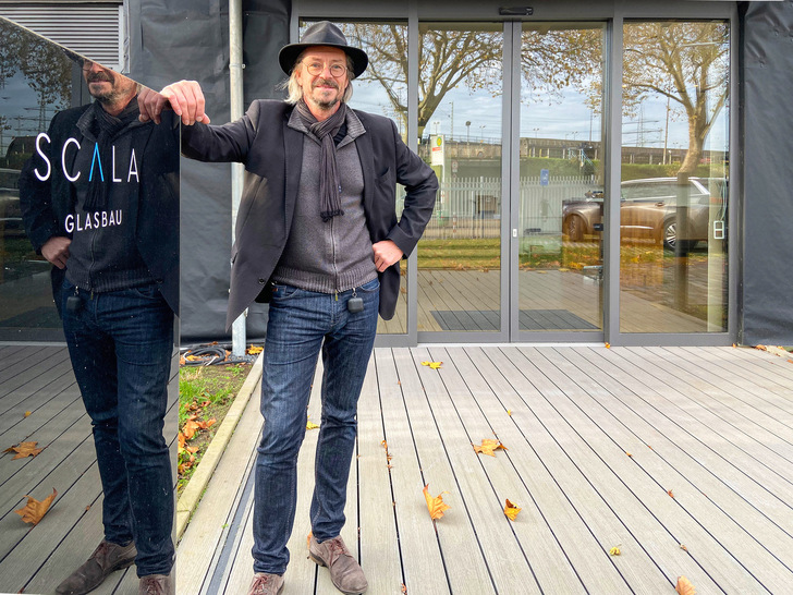 Ralph Icks, Managing Director of Scala Glasbau in Düsseldorf, currently has four electric vehicles in his company.