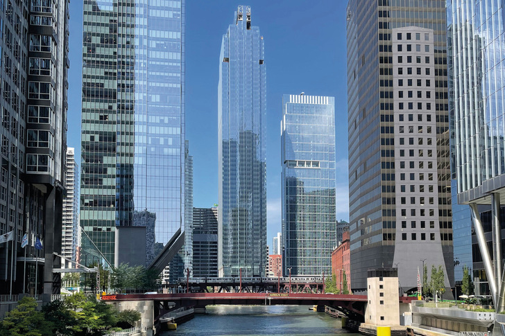 The glass facade of the Salesforce Tower features insulating glass with a warm edge from the sealant and adhesive manufacturer H.B. Fuller | Kömmerling.