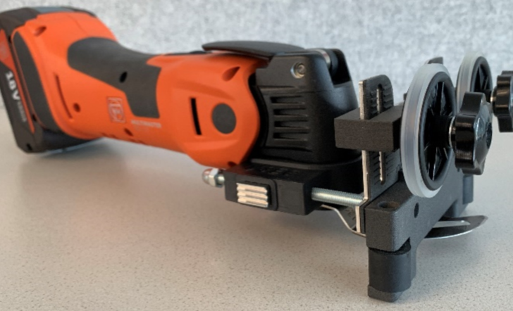 Lisec Syn2tec: The IGD-A Manual hand-held device for cutting glass and spacers.