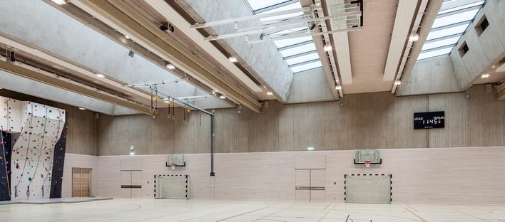 The Okasolar 3D daylight system from Okalux Glastechnik GmbH a maximum of natural and at the same time diffuse light.