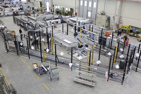 These days, Bavelloni Spa offers customised automation, including robot technology and automatic loading and transport systems.