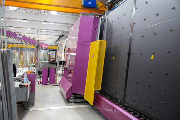 The new KSR seaming line in production.