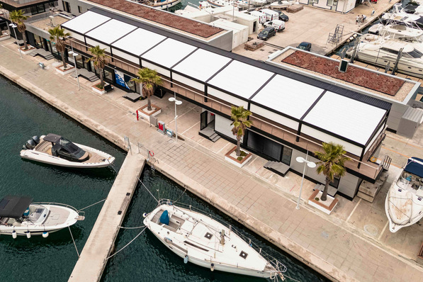  A real eye-catcher: the pergolas at the ACI Marina in Split are equipped with Terra Side vertical shading.