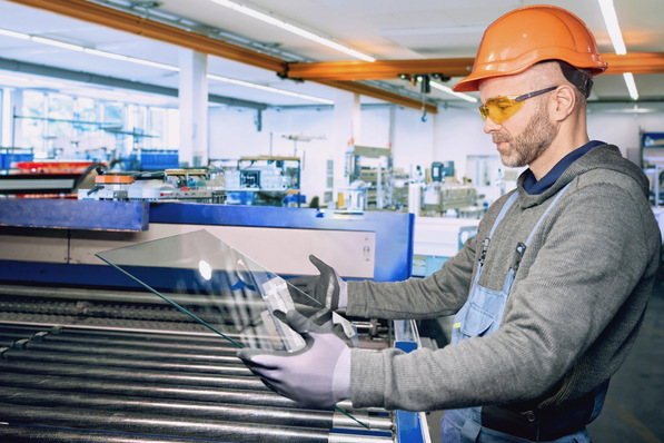 Clean surfaces are an important quality requirement in glass production.