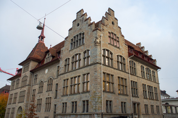 The listed Lavater school complex in Zurich was fitted with high-performance insulating glass with spacer from Swisspacer Ultimate spacers.